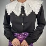 Cardigan Colletto in Pizzo Bottoni Gioiello- Nero