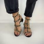 Sandali Studs con Tacco Comodo e Borchie - Nero